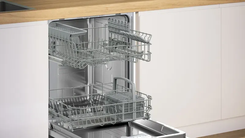 Serie 4 SMI4IKW50T Yarı Ankastre Bulaşık Makinesi 60 cm Beyaz